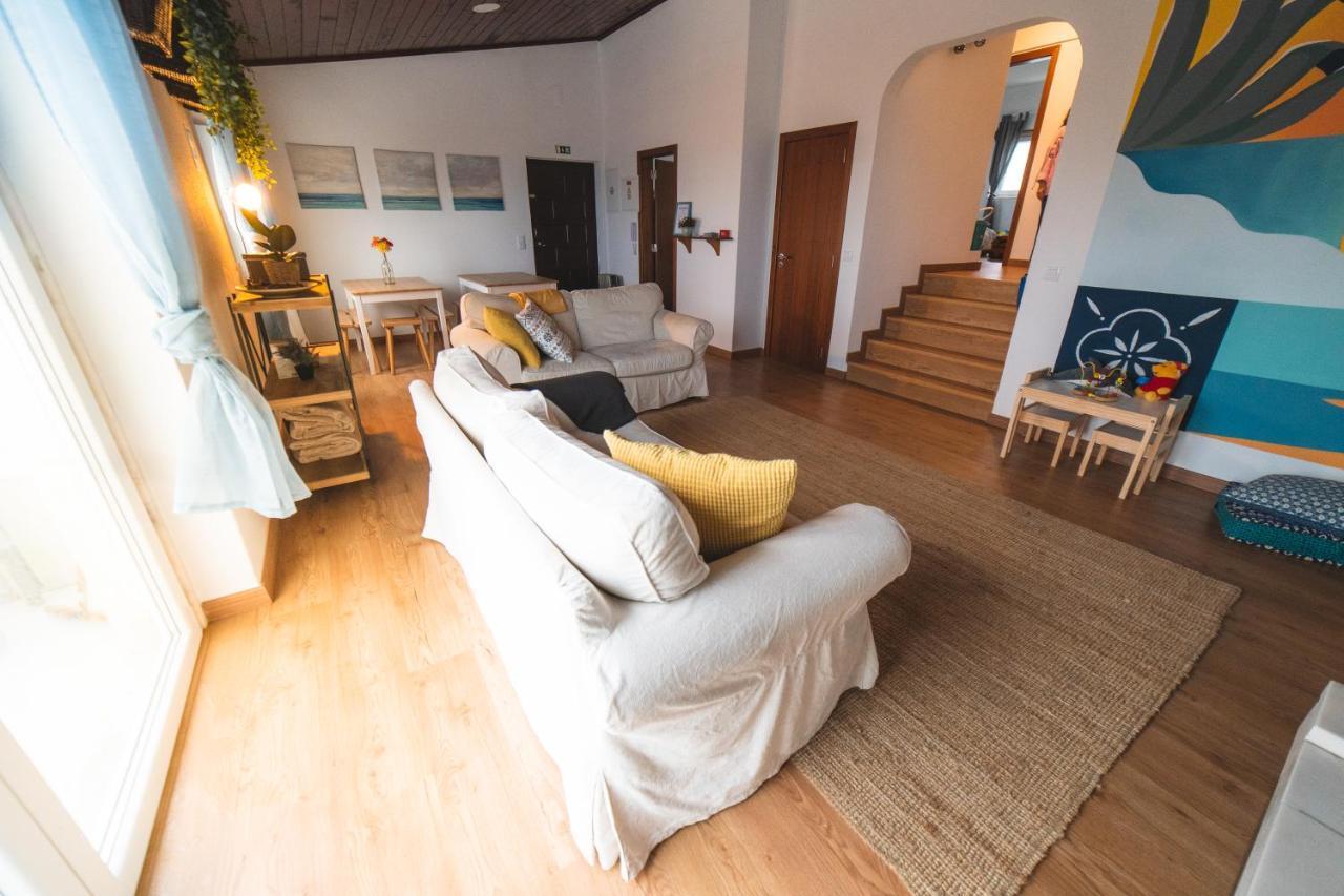 Albergue Gundi House Ericeira Exterior foto