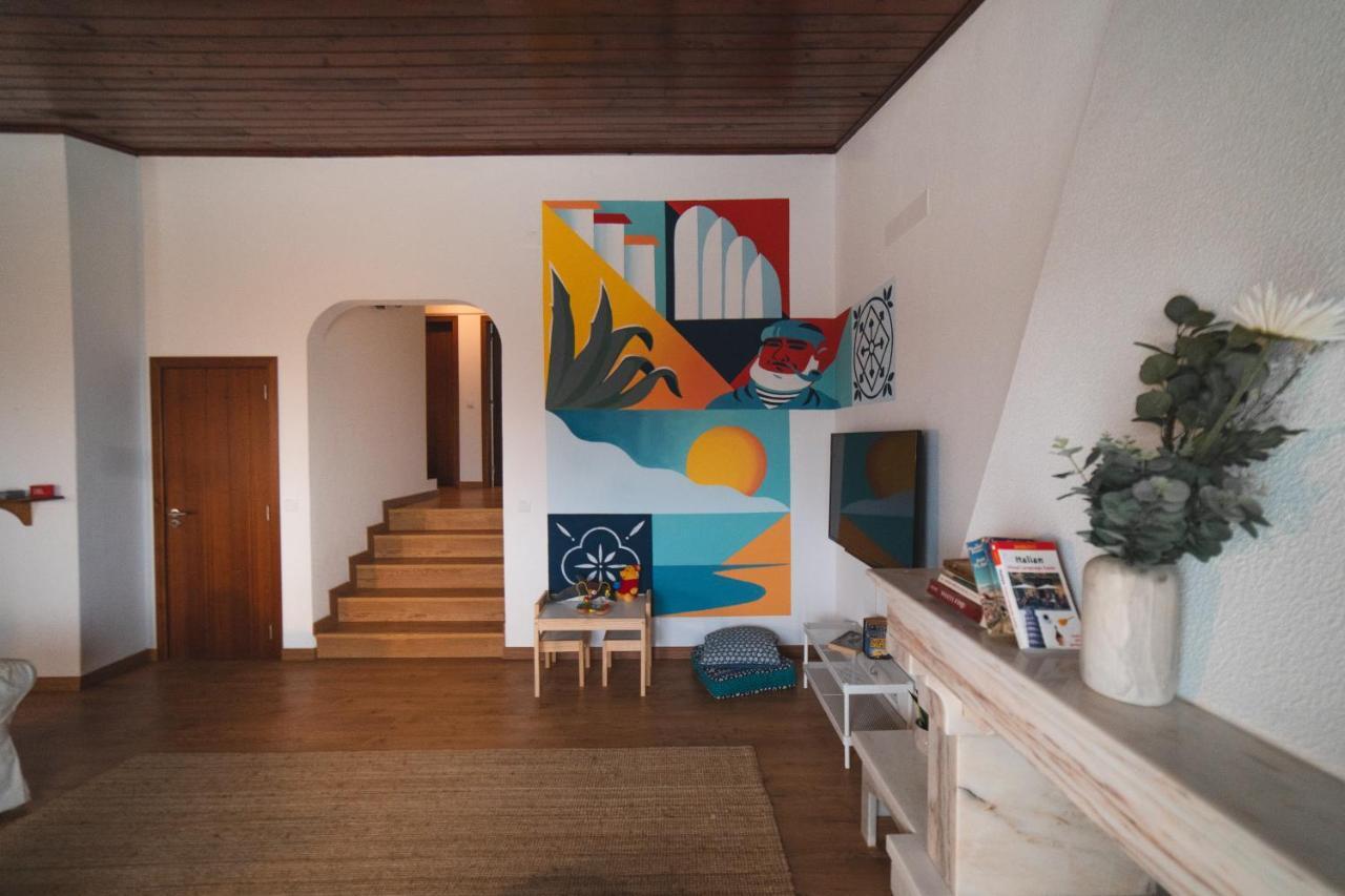 Albergue Gundi House Ericeira Exterior foto
